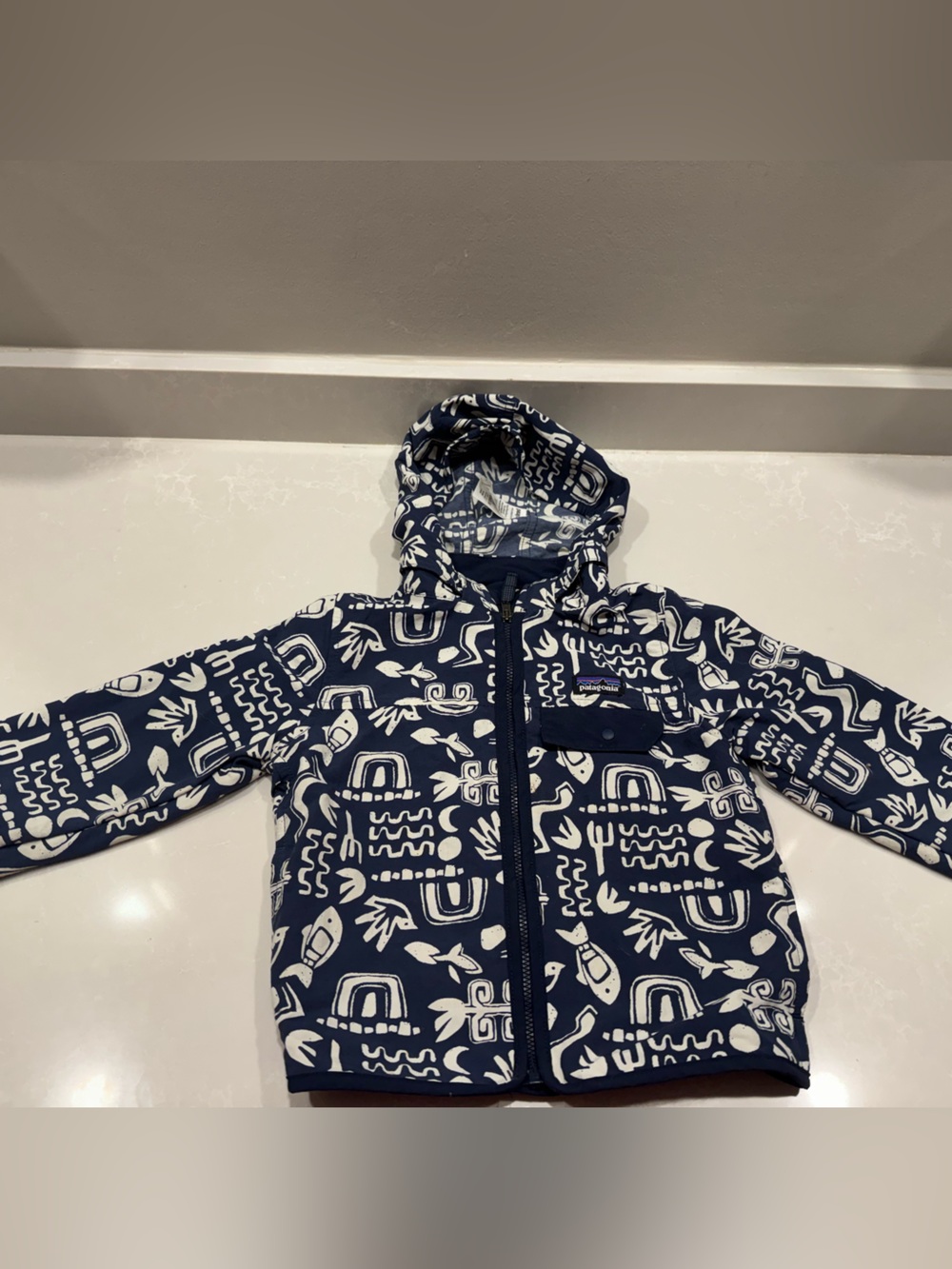 Patagonia Toddler Kids Baby Baggies Jacket 4T Navy White Abstract Print